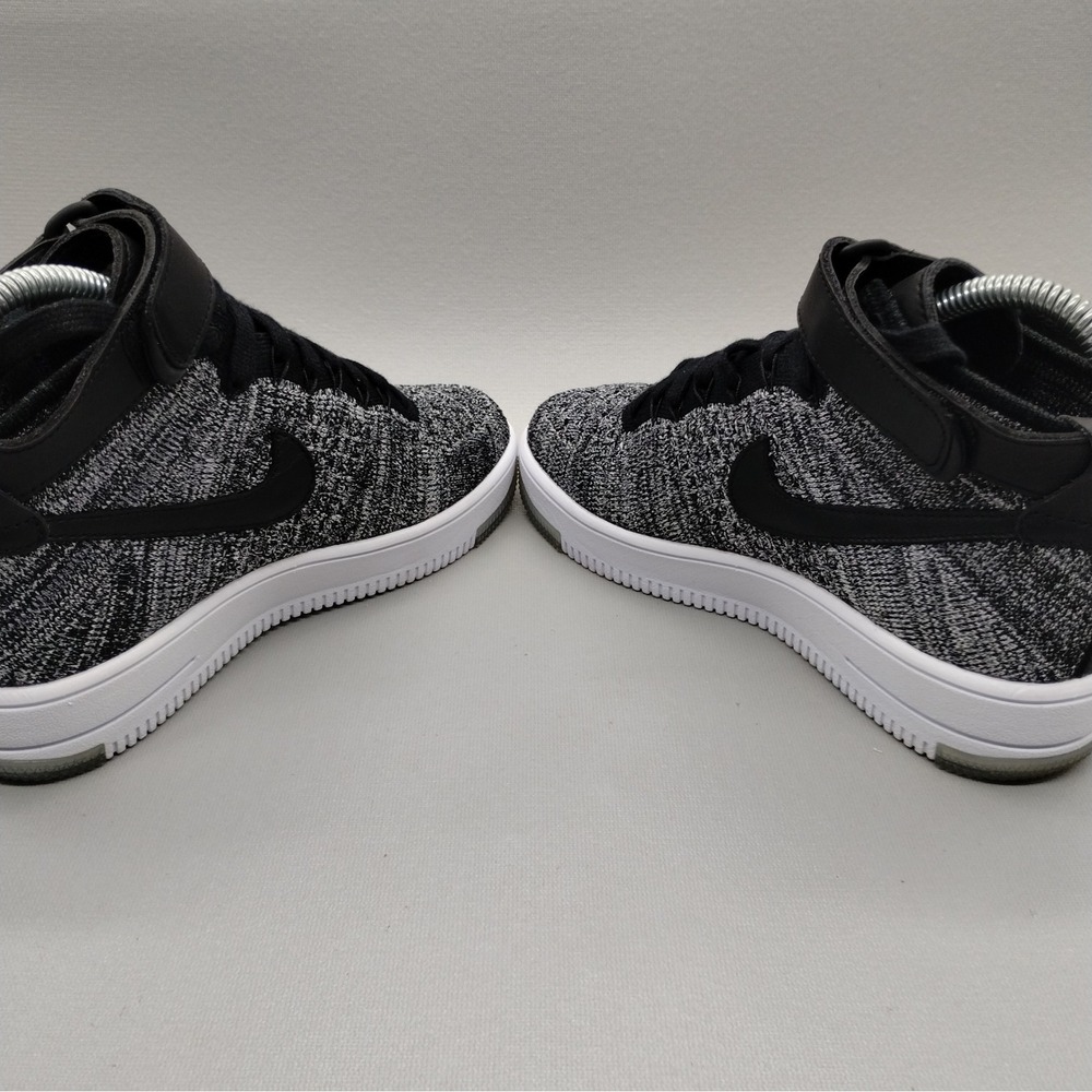 Nike‎ Air Force 1 Flyknit Casual Sneakers Womens Size 6 Black White Hi Top - Picture 5 of 9